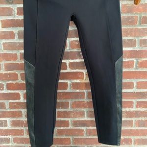 Spanx Look At Me Now Seamless Legging NWOT